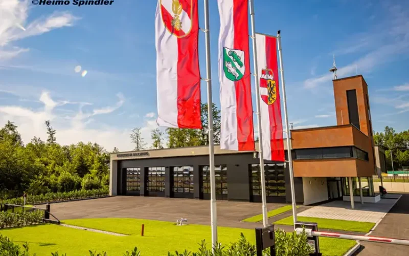 Feuerwehr_Hallwang_-_neues_Gebaeude_20240618_PIXS0129_c1d6fb4f-3cfd-4a7d-b181-2251fd895606